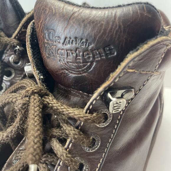DR MARTENS 8542 England Chunky Platform Leather Ankle Boots in Brown Size 7M/8W - Picture 7 of 13